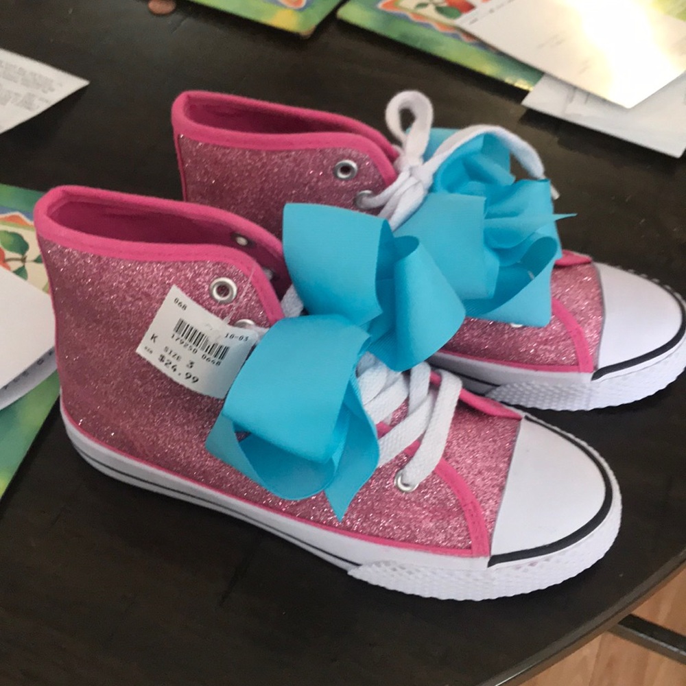 Brand New never worn sparkling sneakers